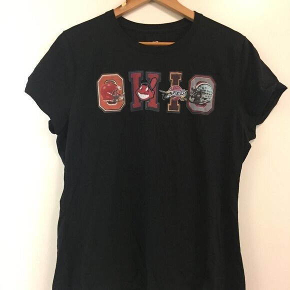 Ohio Pro Sports Team Women's T-shirt size Medium - Picture 1 of 1
